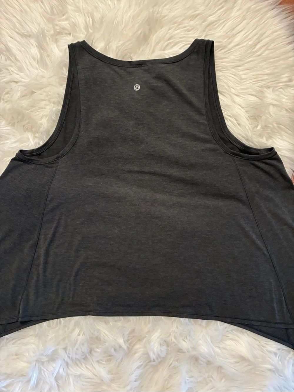 Lululemon Watch Me Flip Tank Heathered Black Gray Sz 8 Style #W1ASFS Layering